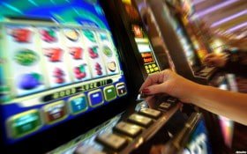 Ilustrasi mekanisme gulungan mesin slot online di platform cuan16 untuk pemain pemula Indonesia